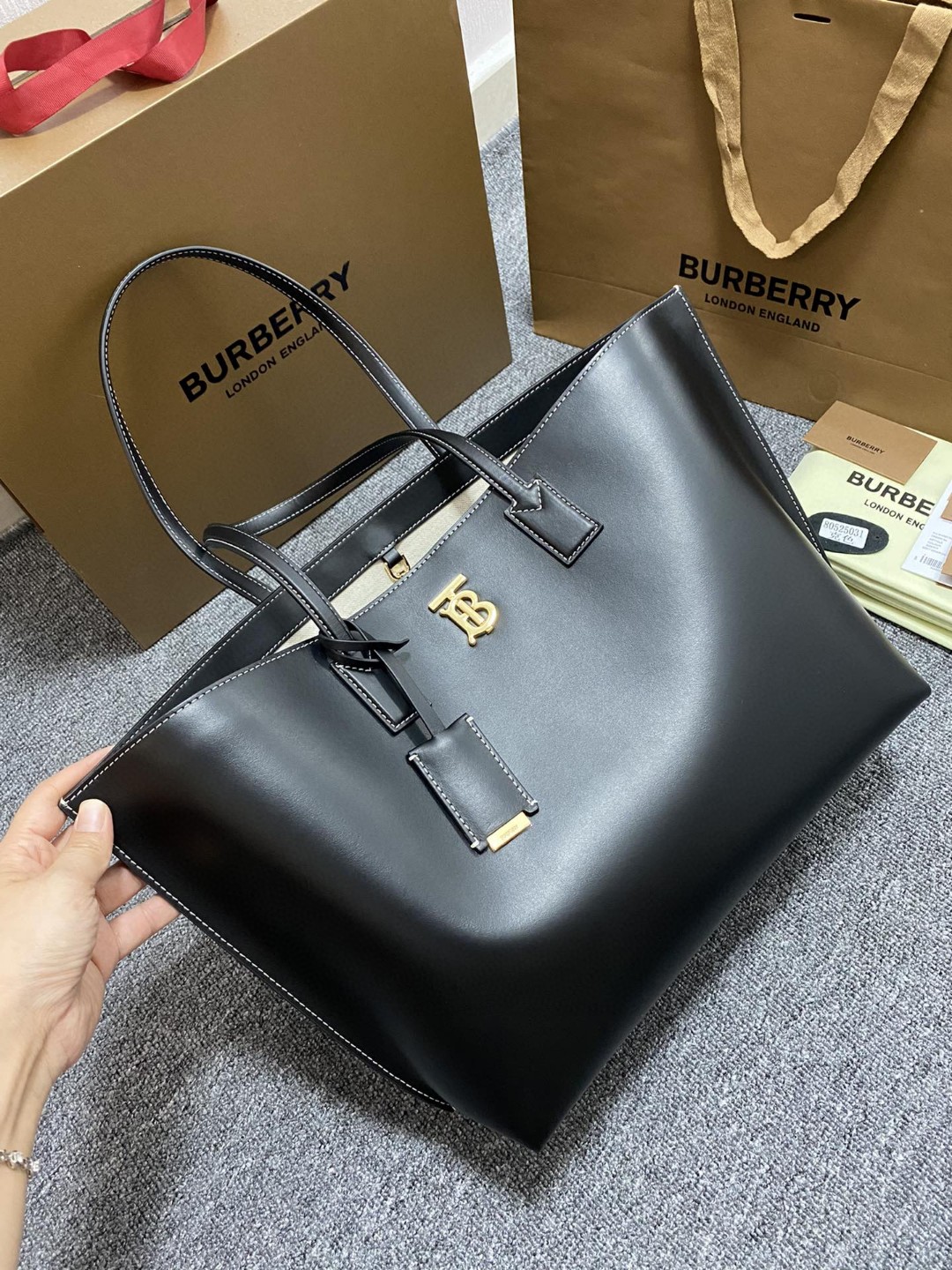 高品質 バーバリー Tote ハンドバッグ トートバッグ2206