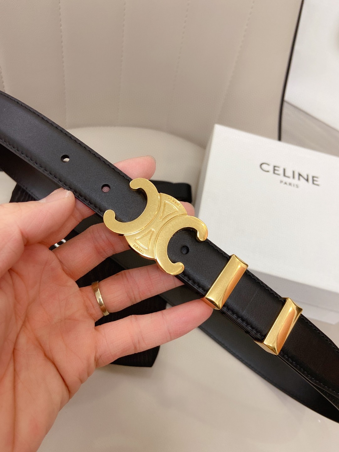 超美品 セリーヌ 値下受付 ベルト サンチュール 女性