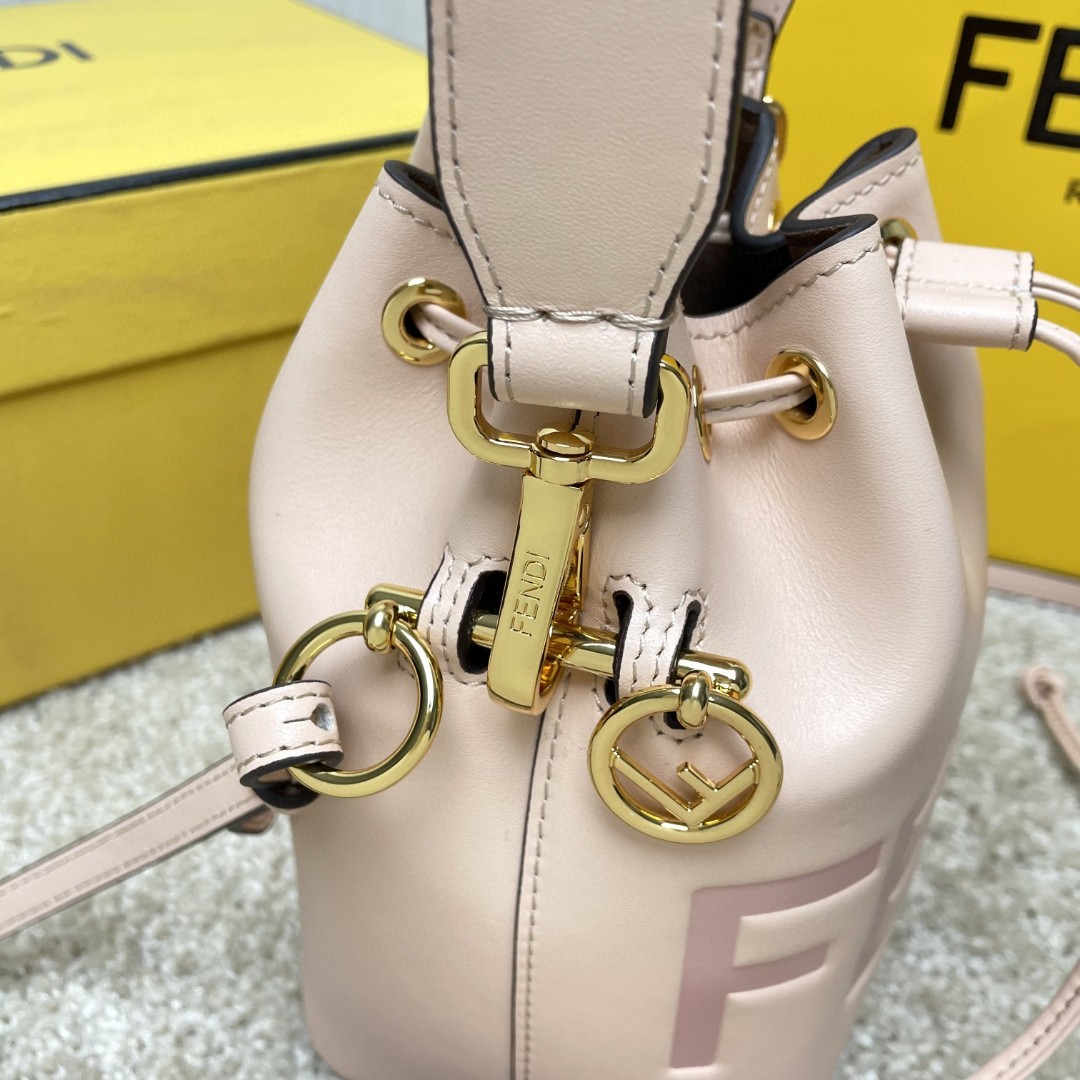 フェンディ 高品質 Mon Tresor ミニショルダーバッグ