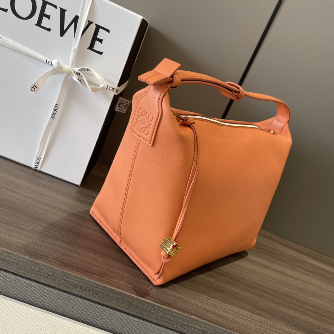 ロエベ 超美品 27 ワンショルダーハンドバッグ