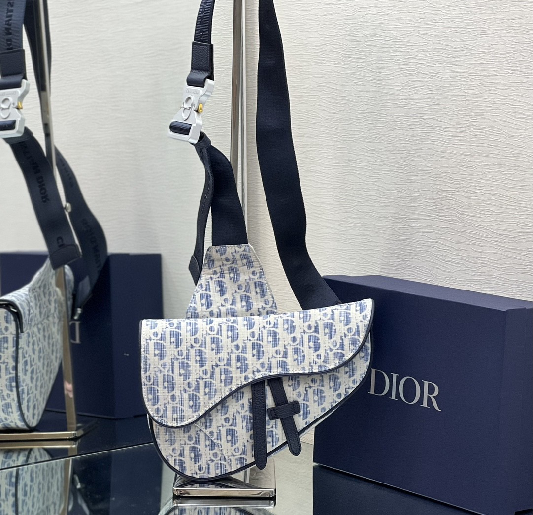 新作通販 クリスチャンディオール saddle ショルダーバッグ