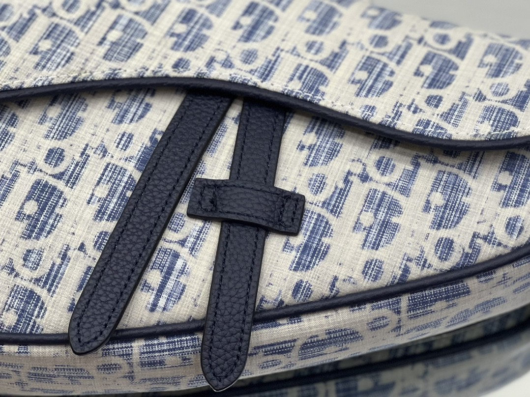 新作通販 クリスチャンディオール saddle ショルダーバッグ