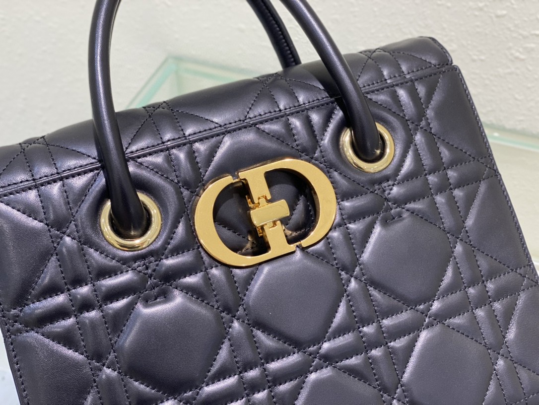 超美品 クリスチャンディオール 30 Montaigne ハンドバッグ