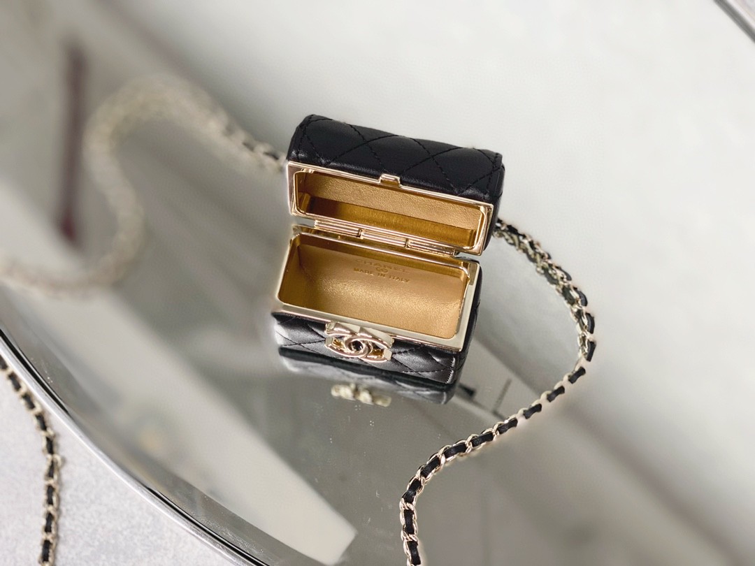 シャネル 超美品 Mini チェーンショルダーバッグ