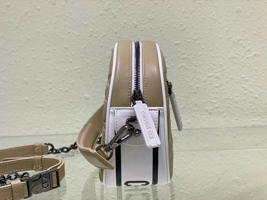 超美品 クリスチャンディオール 22 メッセンジャーバッグ 2206AGSJ