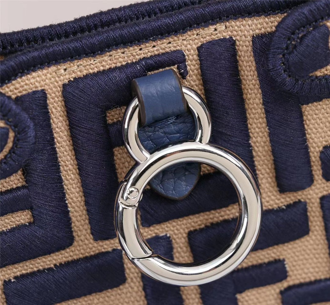 フェンディ 超美品 Peekaboo ミニショルダーバッグ