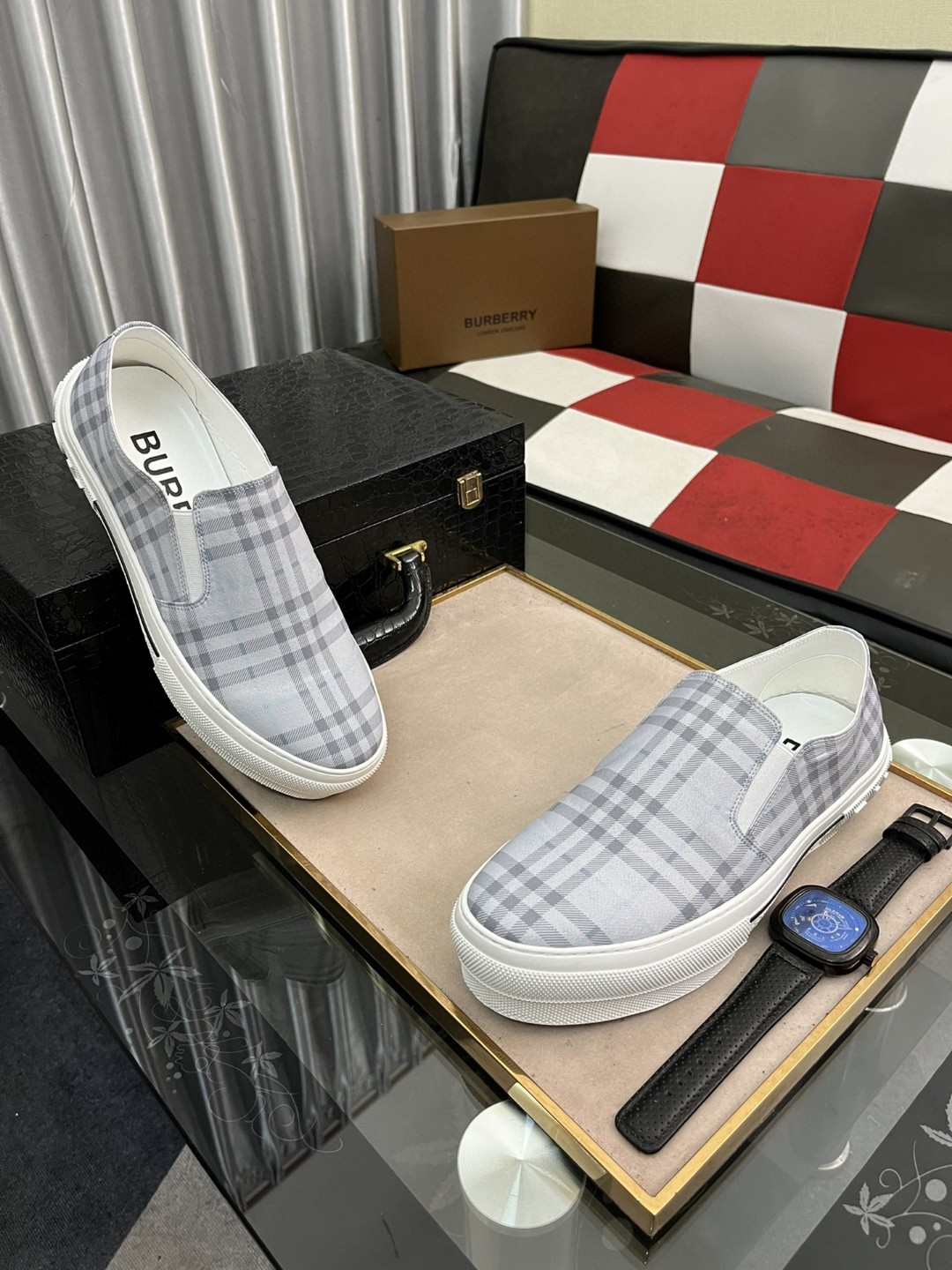 バーバリー メンズ ドライビングシューズ