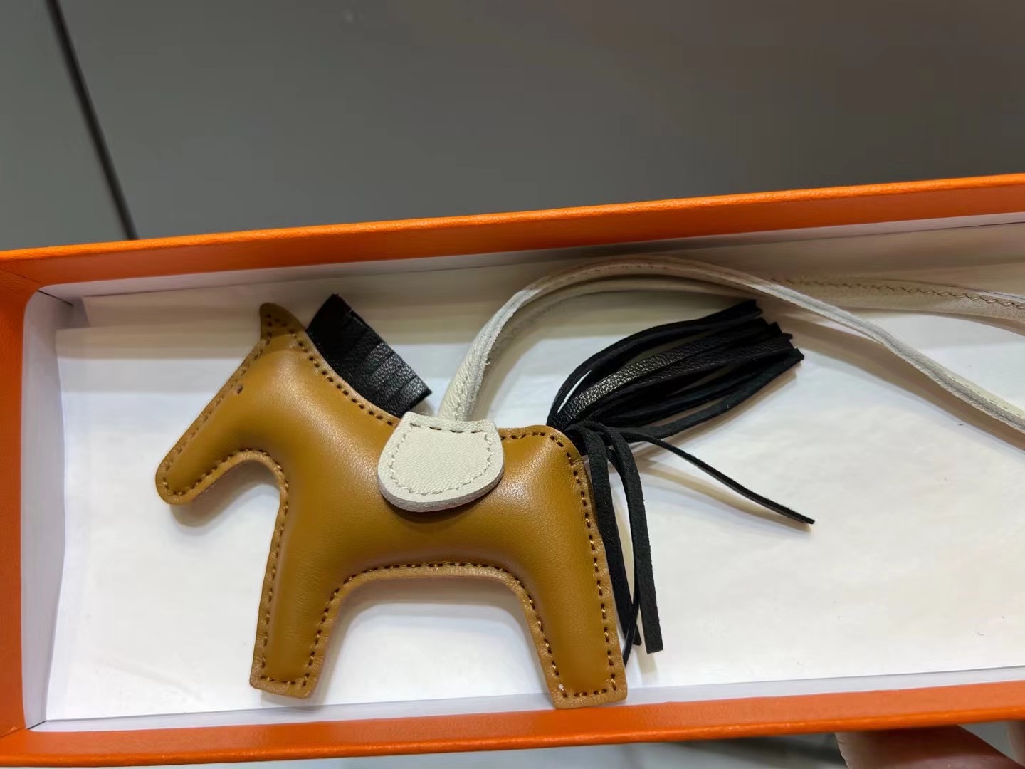 超美品 エルメス 馬 小物 ストラップ