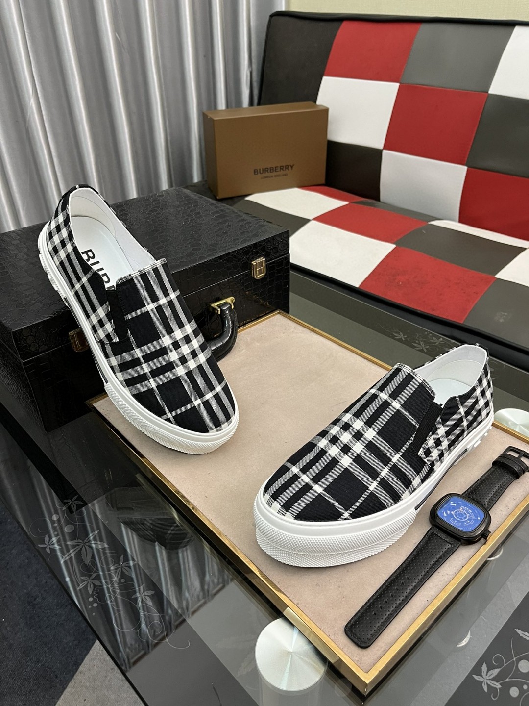 バーバリー メンズ ドライビングシューズ