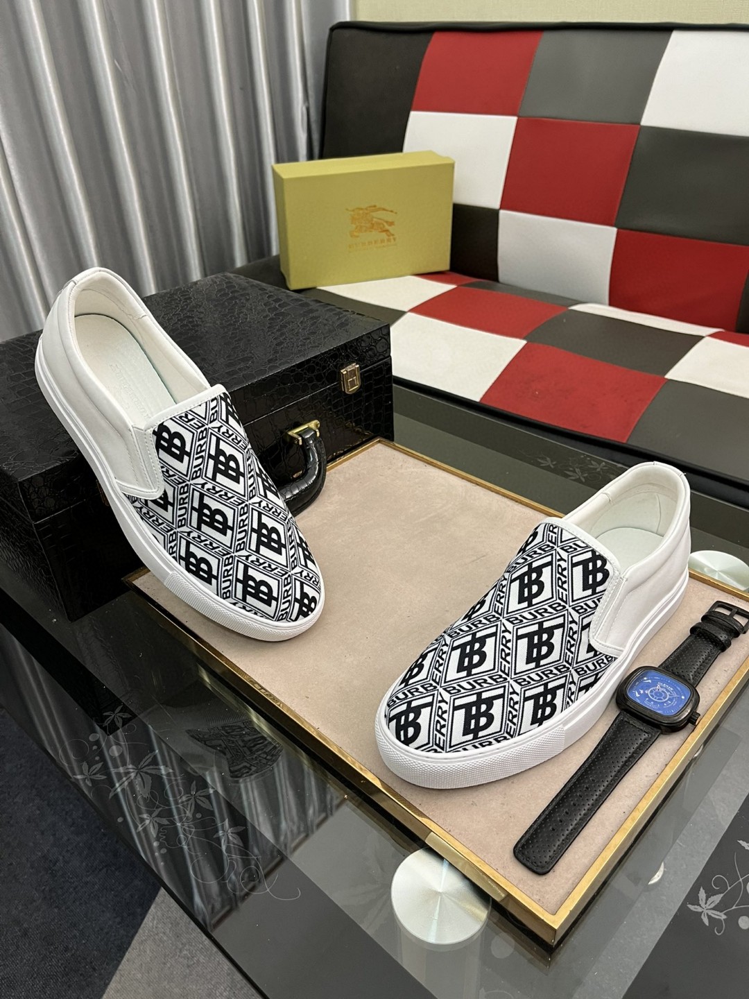 バーバリー メンズ ドライビングシューズ