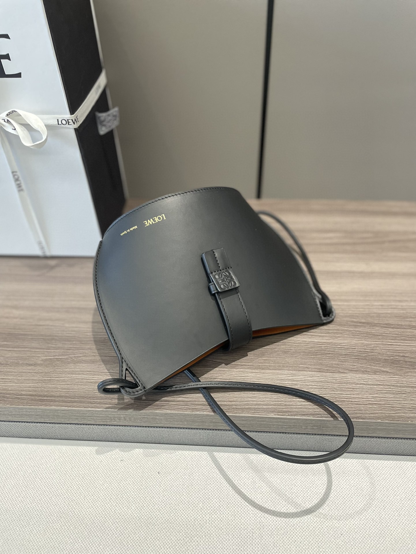 ロエベ 超美品 Bucket ショルダーバッグ