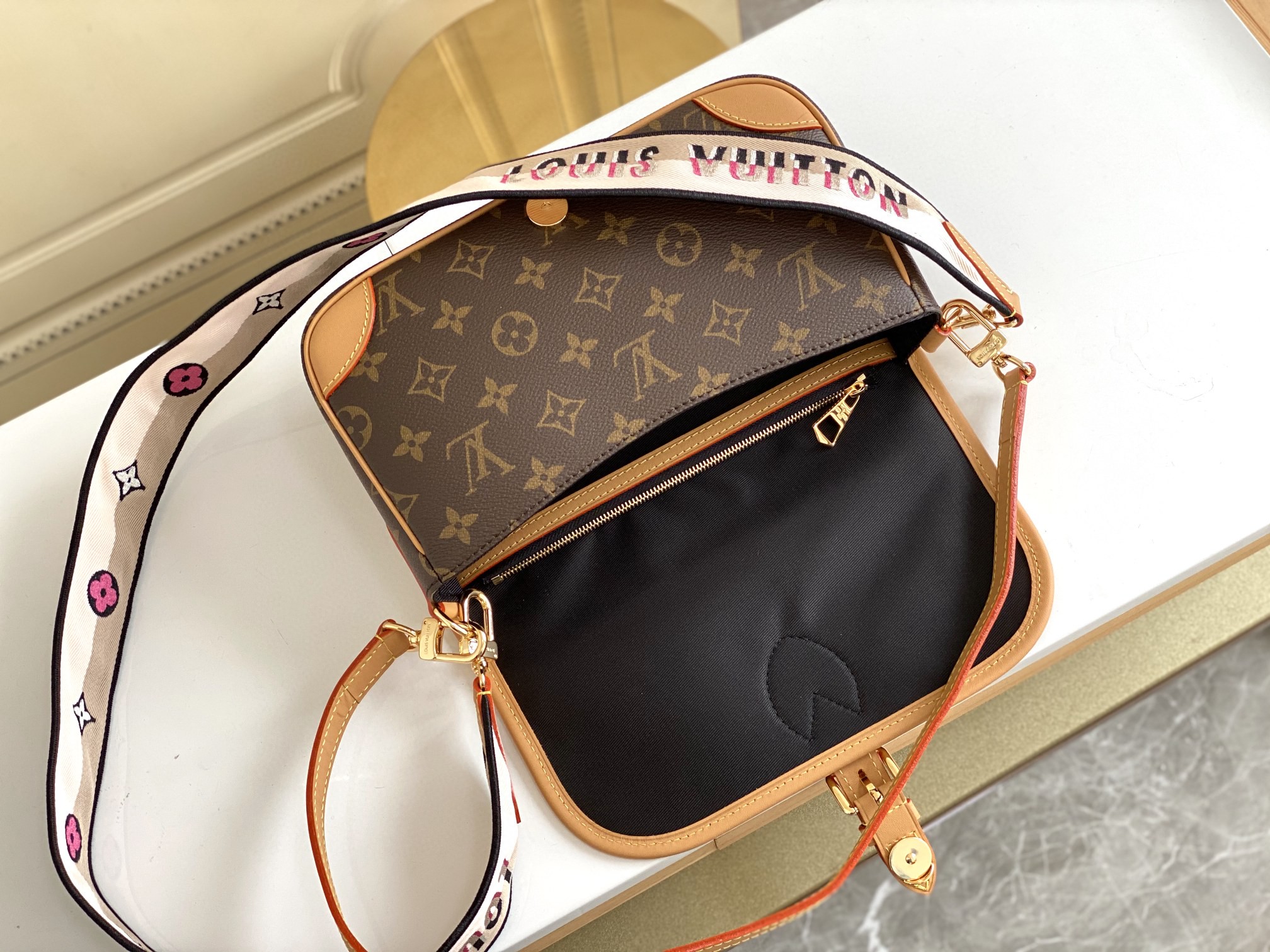 LV ルイヴィトン 超美品 25 ショルダーバッグ 2204