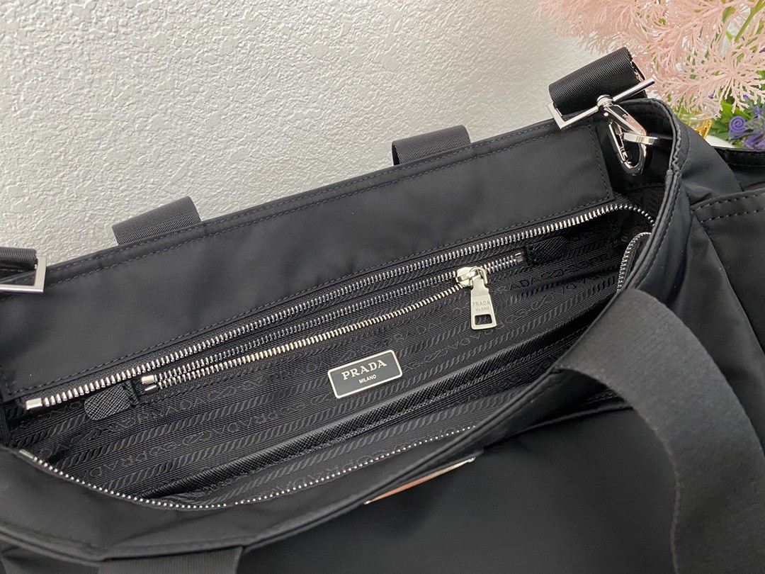 プラダ 高品質 2WAY カバファントム