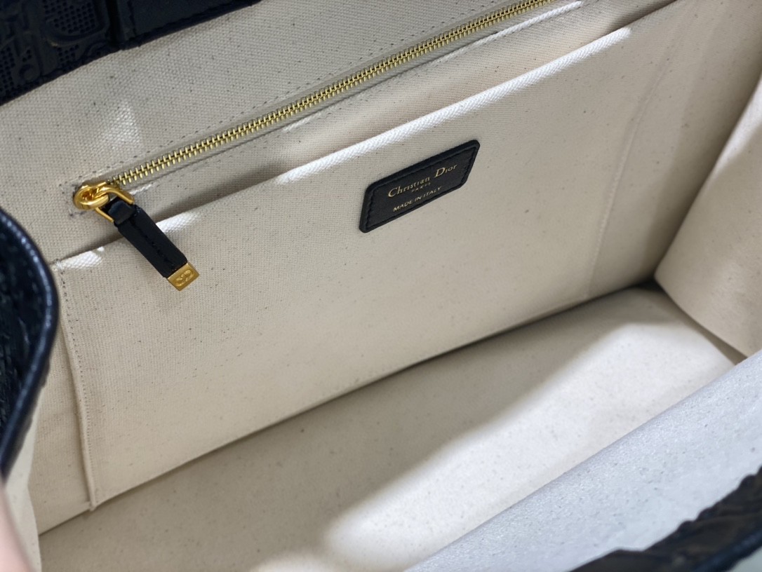 クリスチャンディオール 完美品質 41 Book Tote ハンドバッグ
