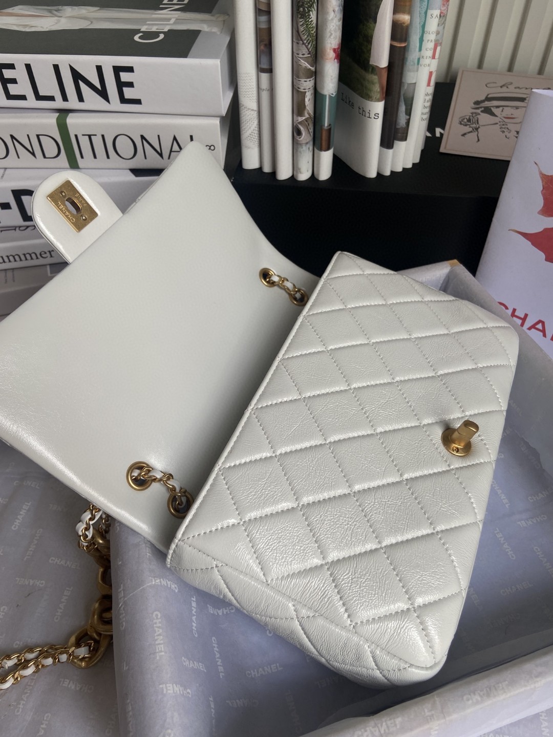 CHANEL シャネル 高品質 チェーンショルダーバッグ 2203