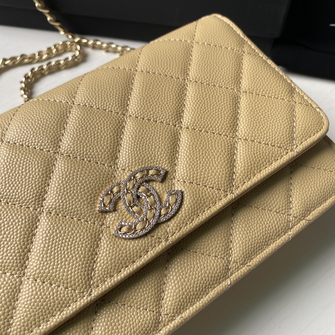 シャネル 超美品 Mini チェーンショルダーバッグ 2206