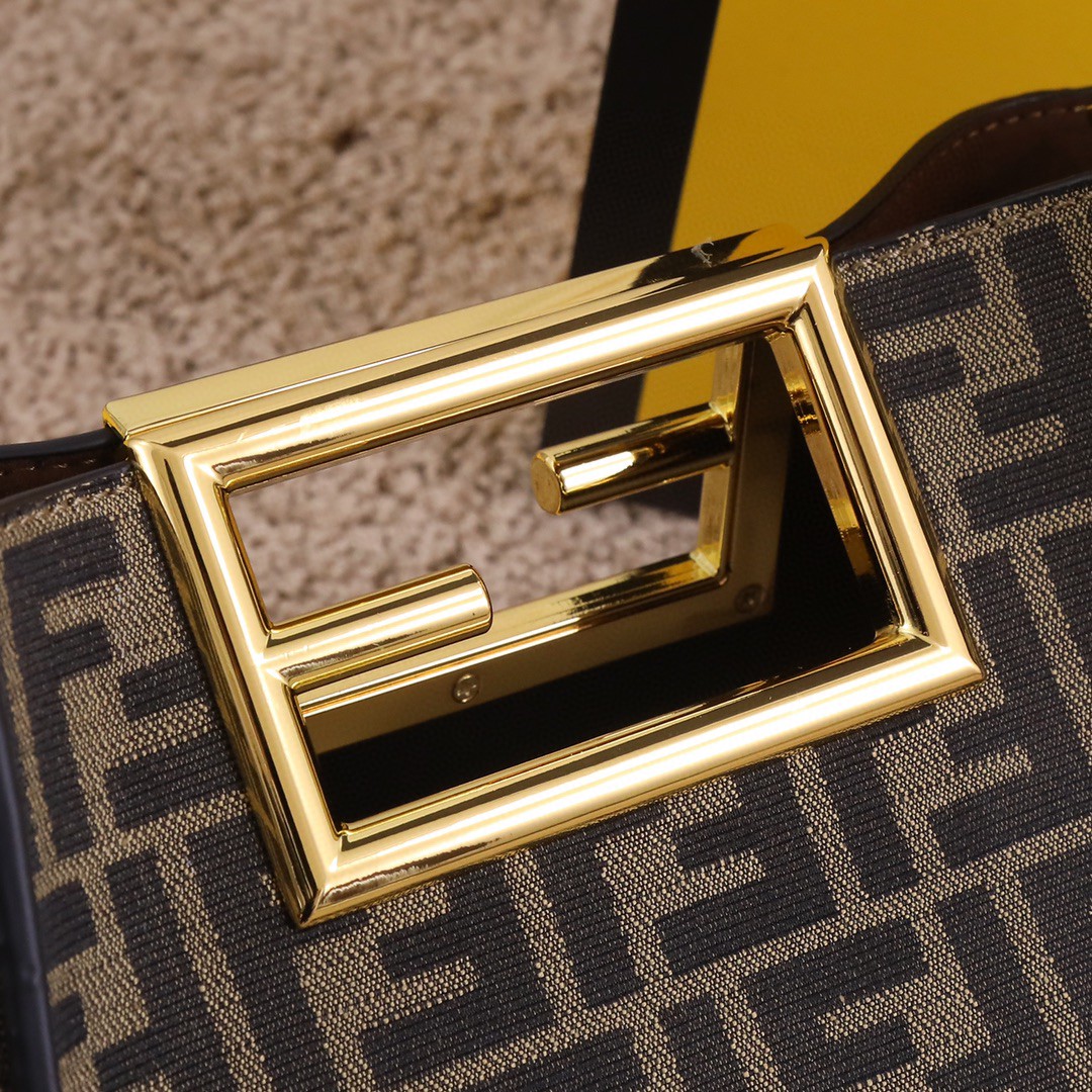 FENDI フェンディ 2022新作通販 20 2WAY ハンドバッグ