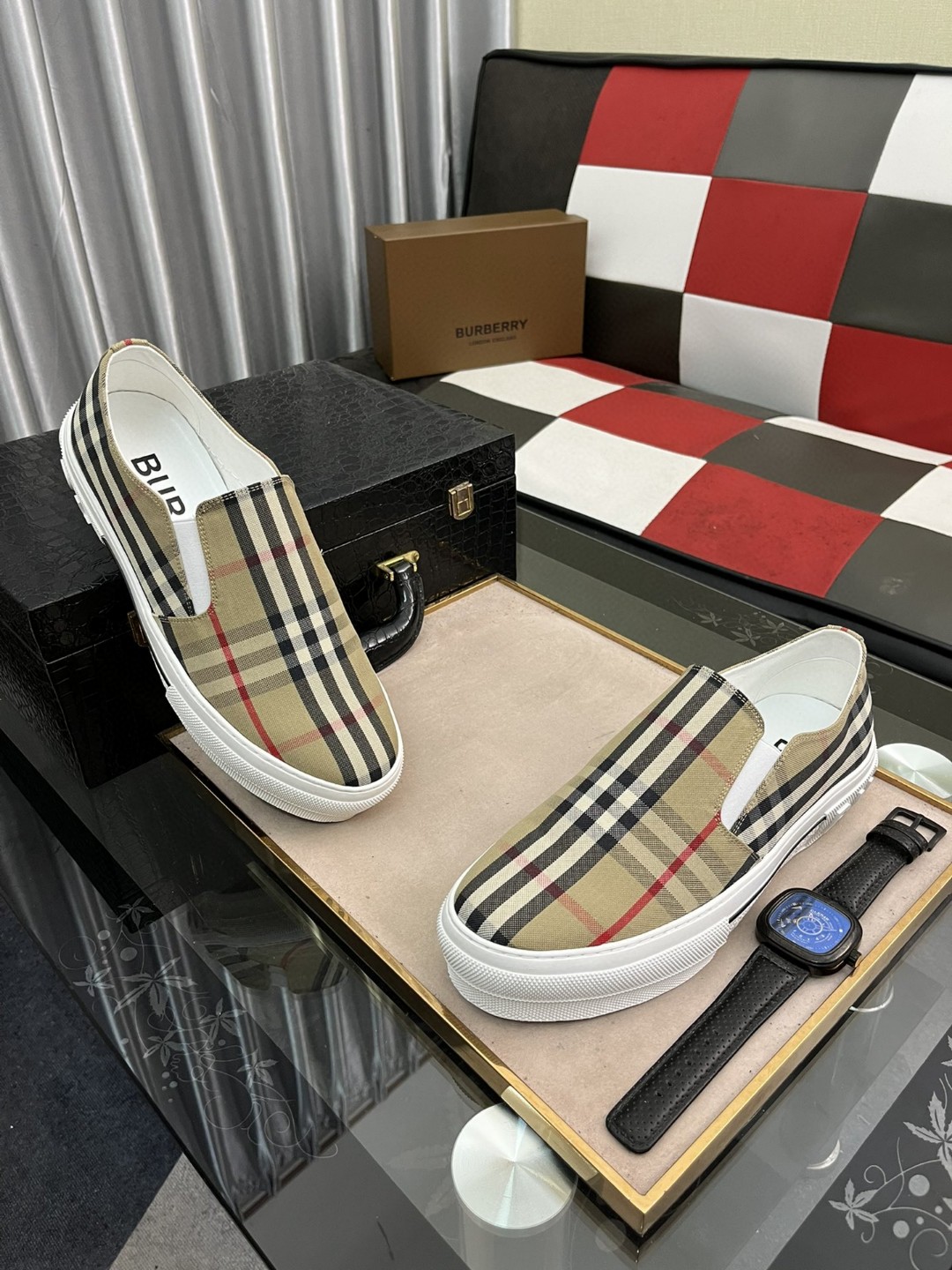 バーバリー メンズ ドライビングシューズ