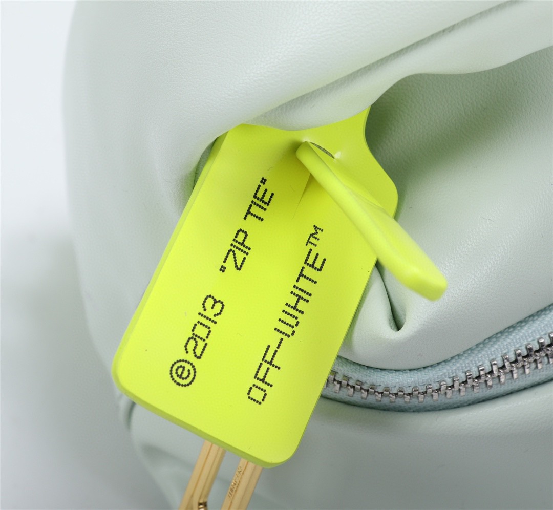 OFF-WHITE オフホワイト 超美品 2WAY ショルダーバッグ 2203