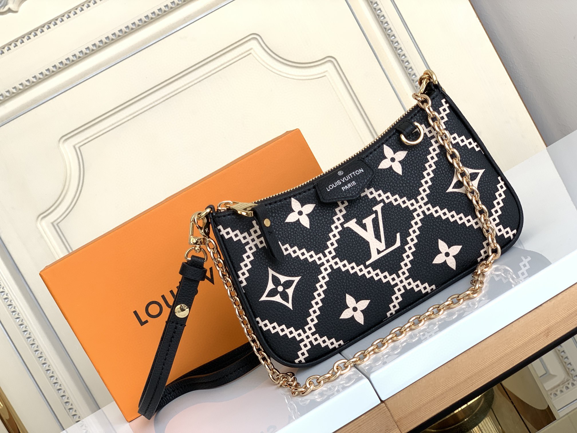 LV ルイヴィトン 超美品 19 ミニショルダーバッグ 2204