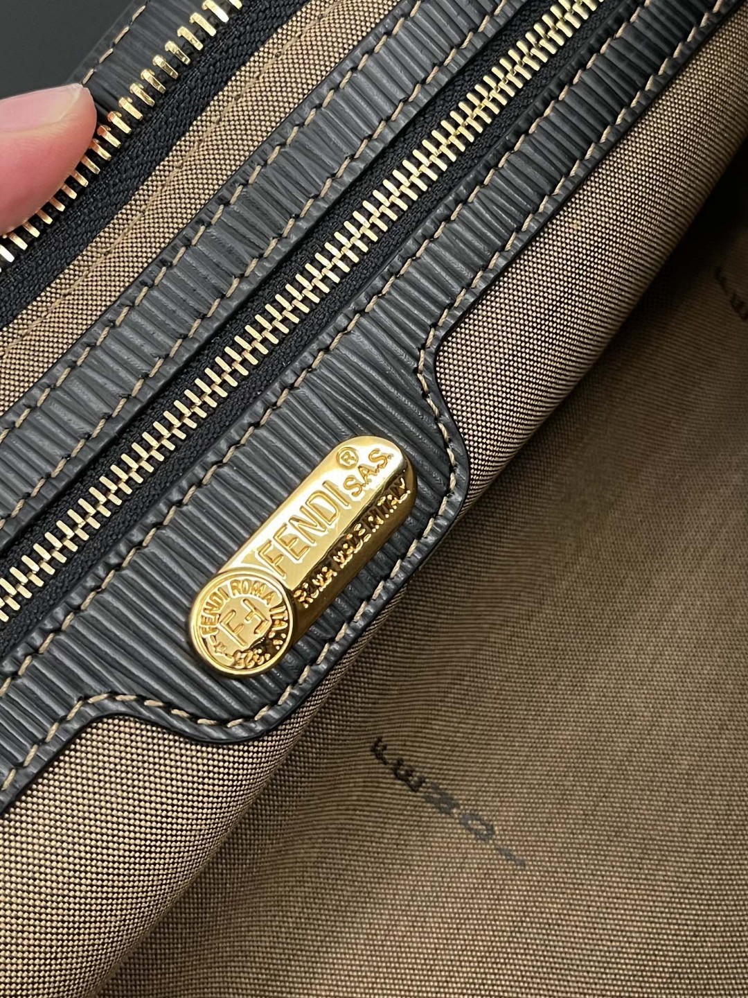 FENDI フェンディ 新作通販 18 クラッチバッグ