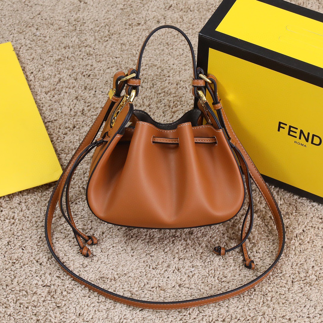 FENDI フェンディ 2022新作通販 24 2WAY ハンドバッグ