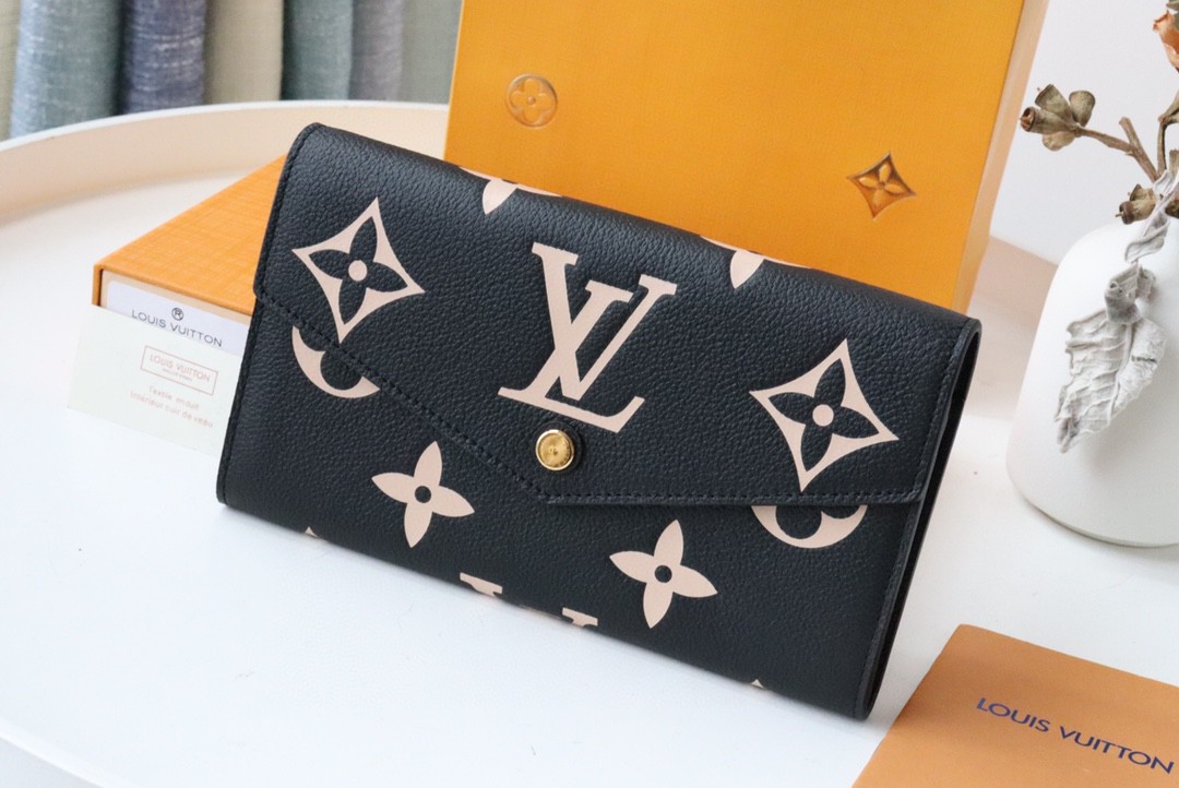 ルイヴィトン 超美品 Wホック二つ折り財布