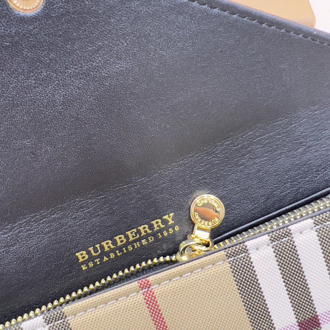 BURBERRY バーバリー 新作通販 長財布/二つ折り財布