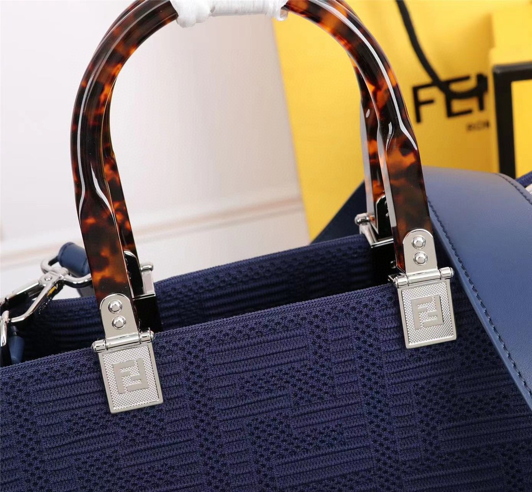 FENDI フェンディ 完美品質 Tote クラッチバッグ 2204