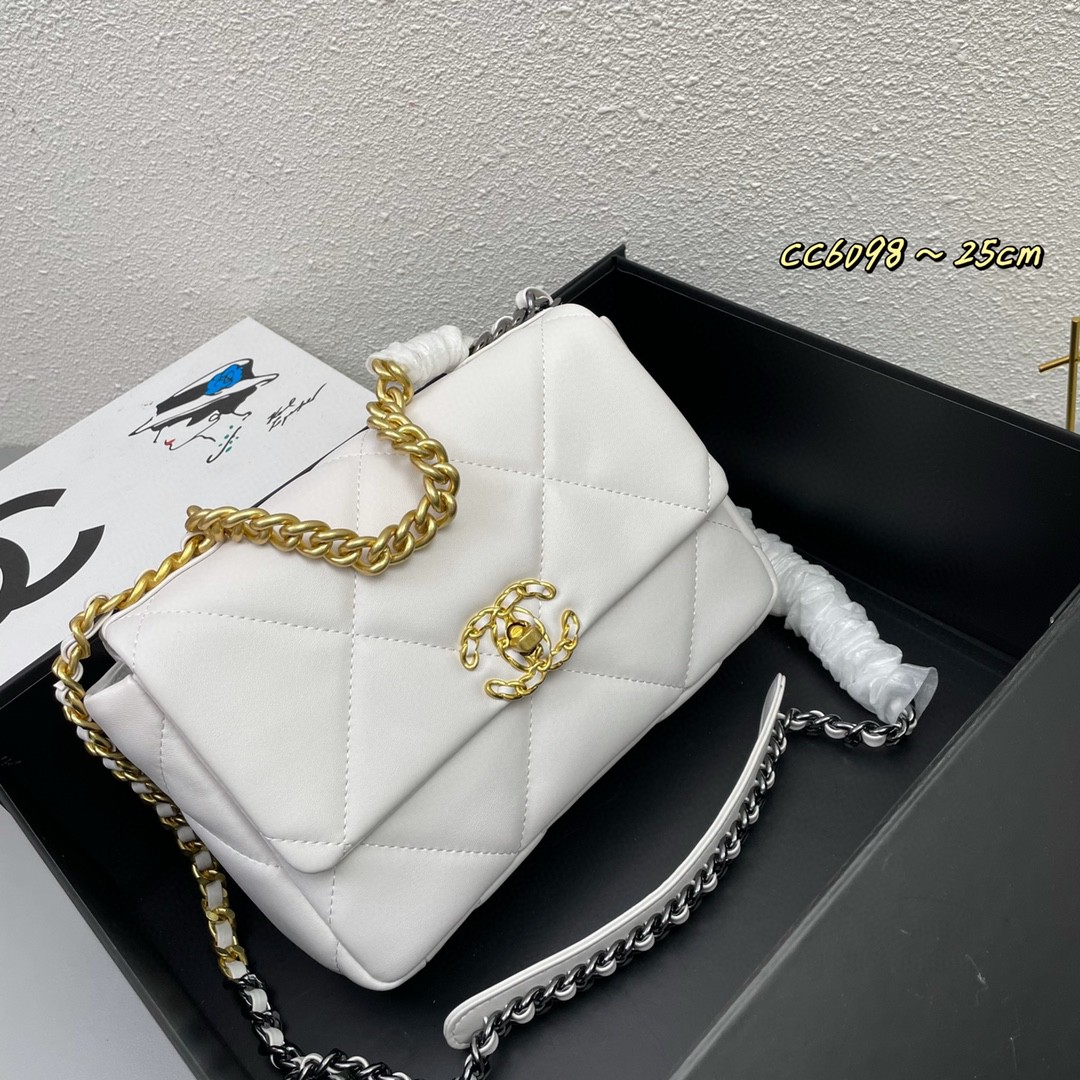 CHANEL シャネル 22SS新作通販 25 ショルダーバッグ