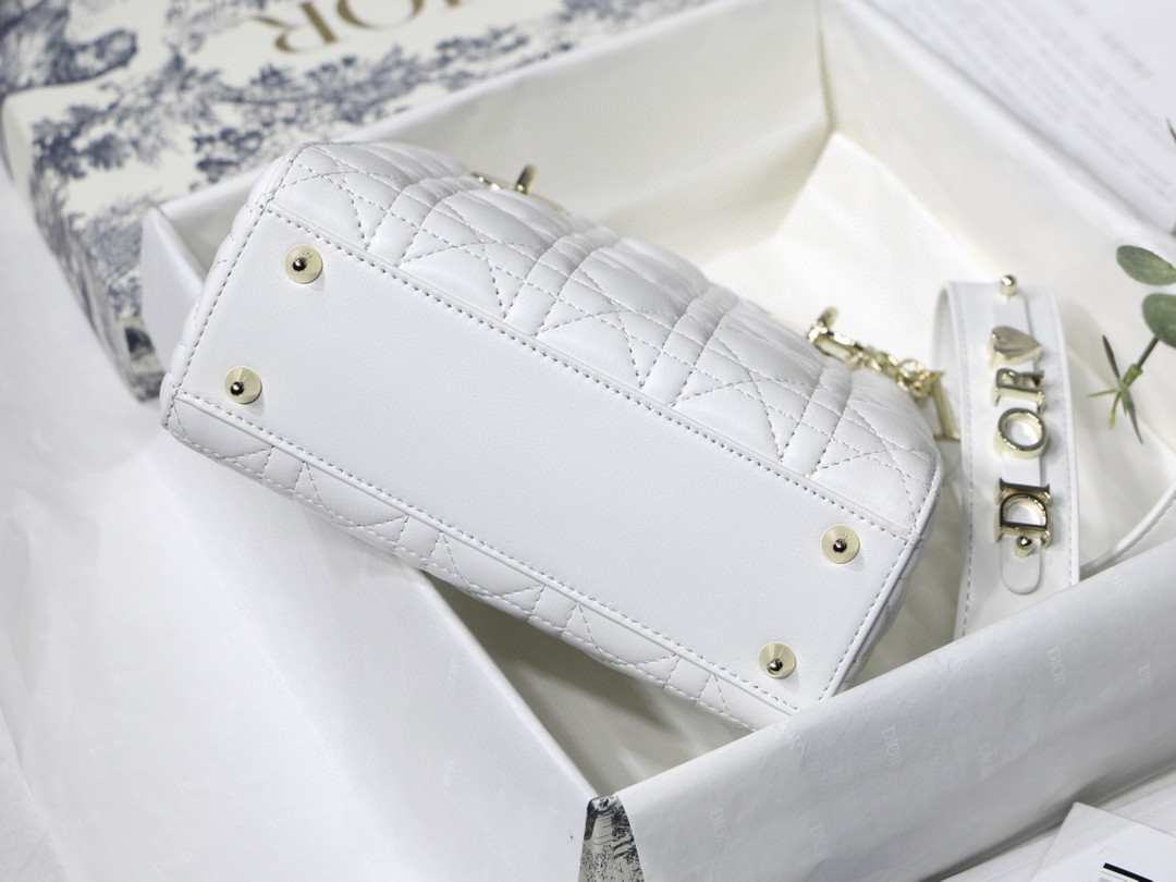 クリスチャンディオール美品 20 D-LITE 2WAY ハンドバッグ