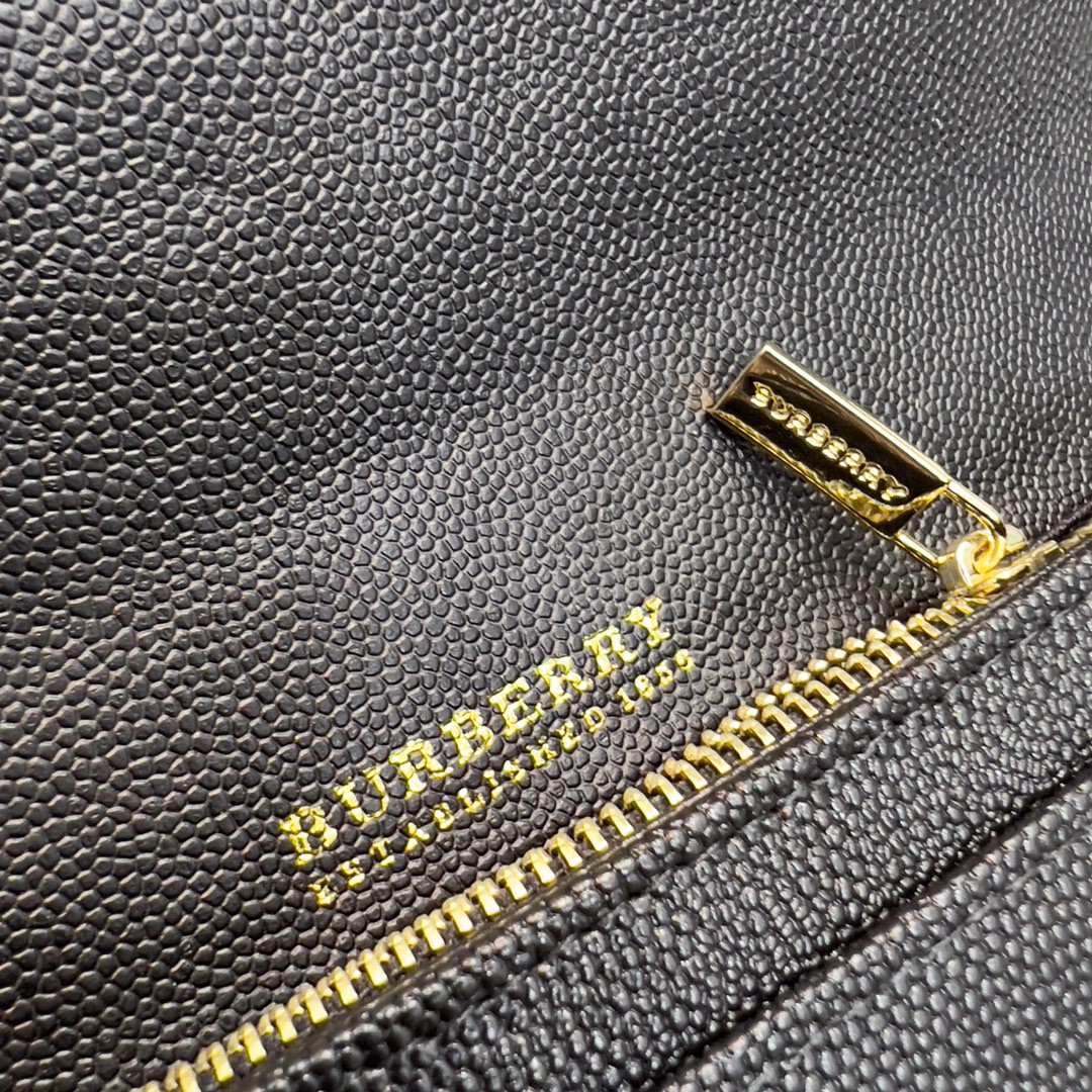 BURBERRY バーバリー 新作通販 長財布/二つ折り財布