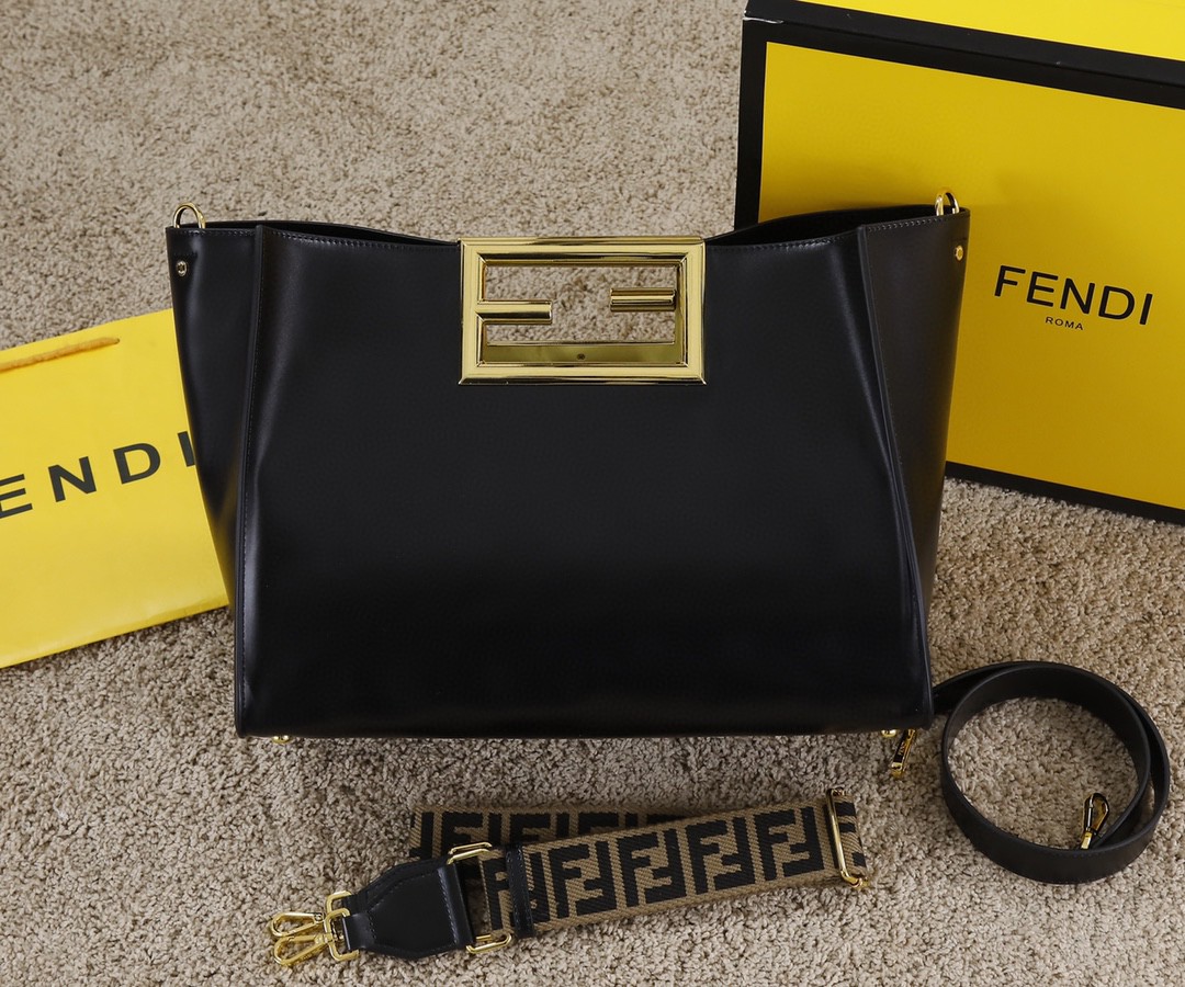 FENDI フェンディ 2022新作通販 40 2WAY ハンドバッグ 2204