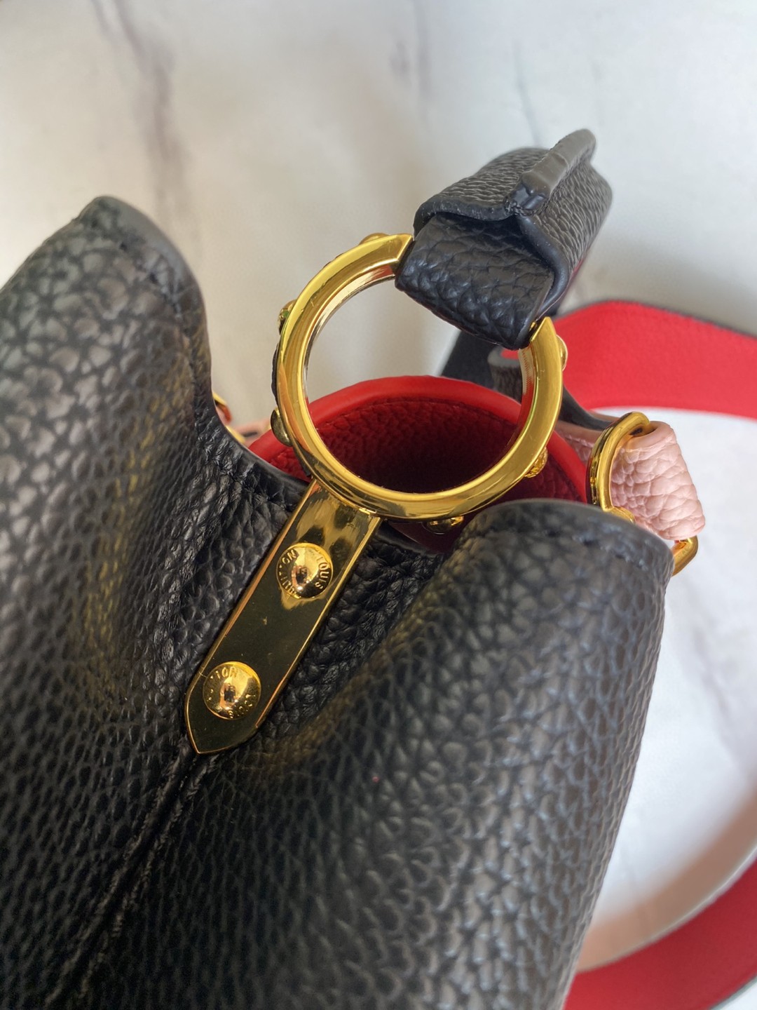 Louis Vuitton ルイヴィトン CapucinesBBバッグ
