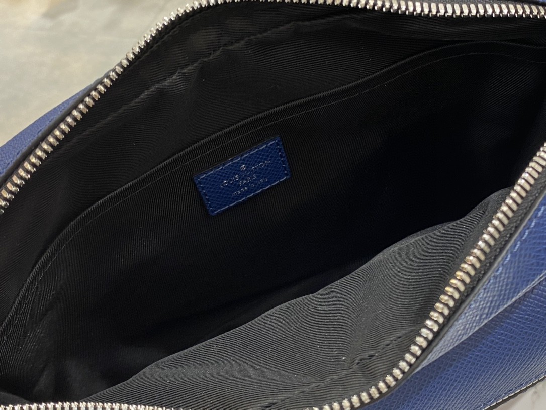 LOUIS VUITTON ルイヴィトン 新品 メッセンジャーバッグ