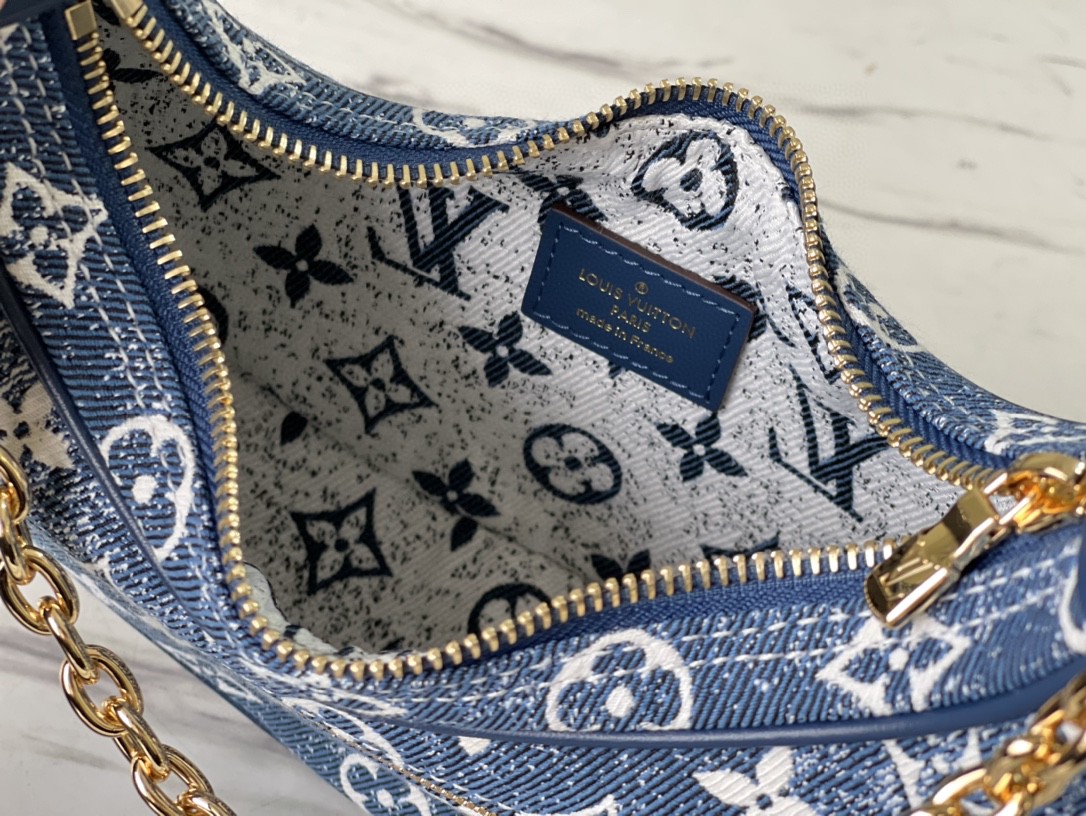Louis Vuitton ルイヴィトン ループショルダーバッグ
