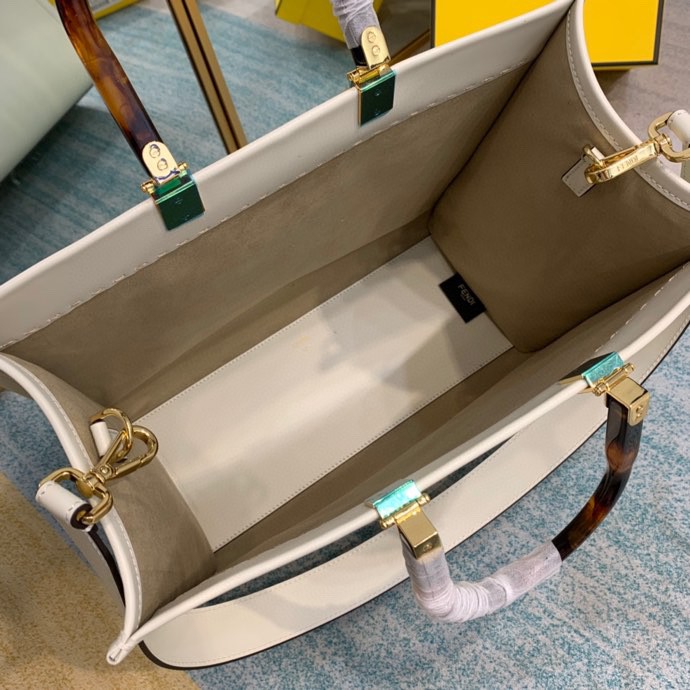 FENDI フェンディ 超美品 36 2WAY ハンドバッグ 2203