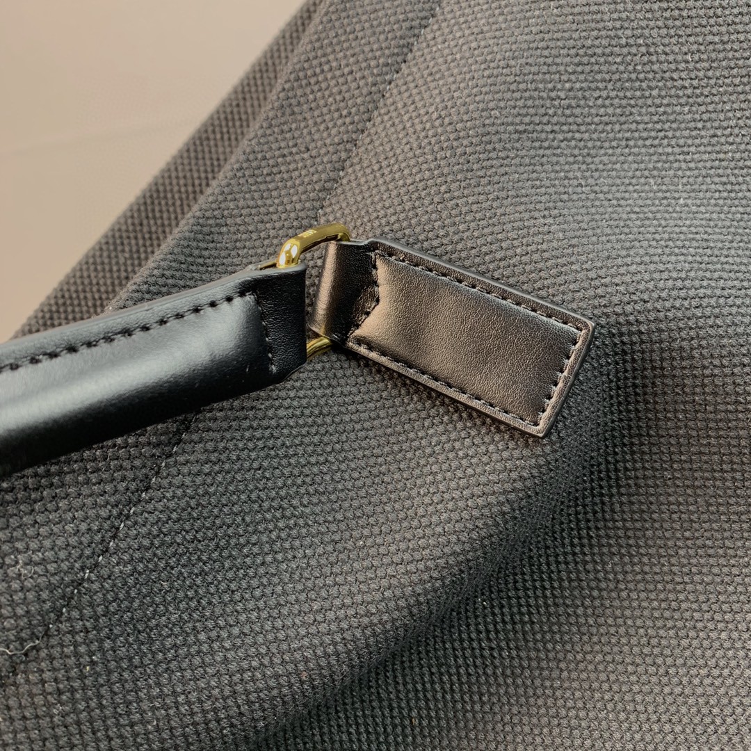 セリーヌ CELINE 2022新品 44 ショッピングバッグ 2203