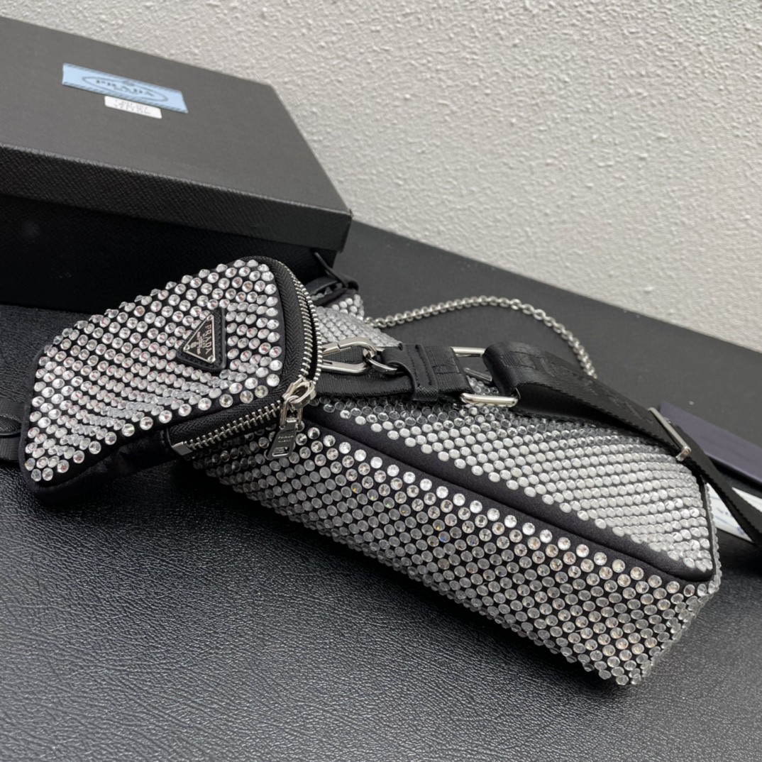 新作通販 PRADA プラダ 22 ショルダーバッグ 2203
