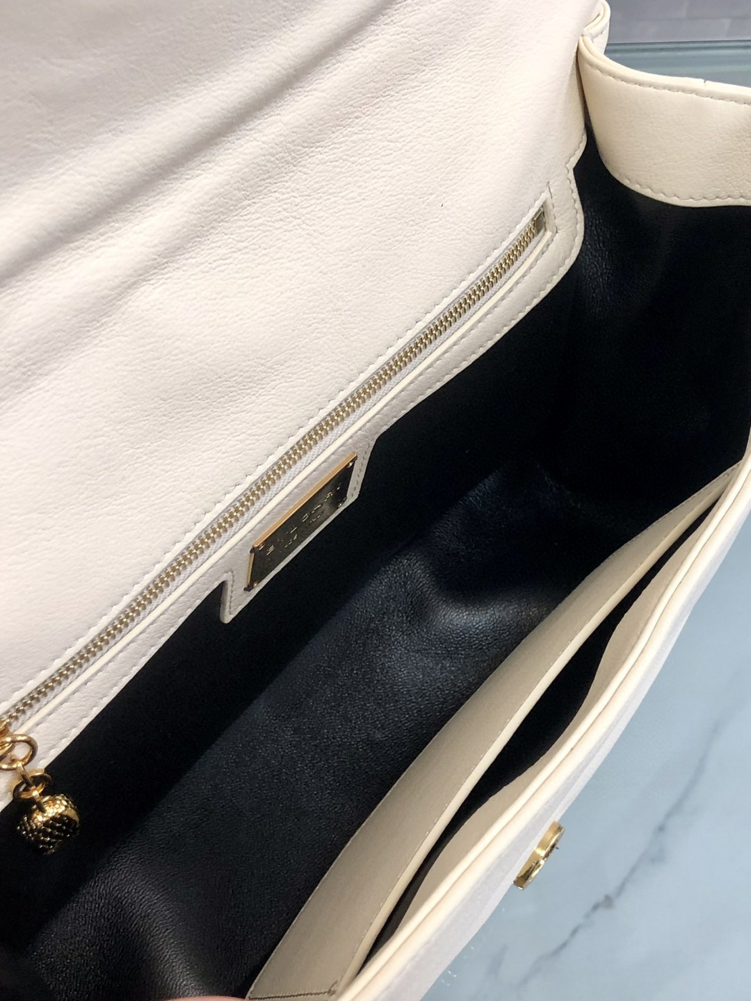 BVLGARI ブルガリ Best品質 27 ショルダーバッグ 2203