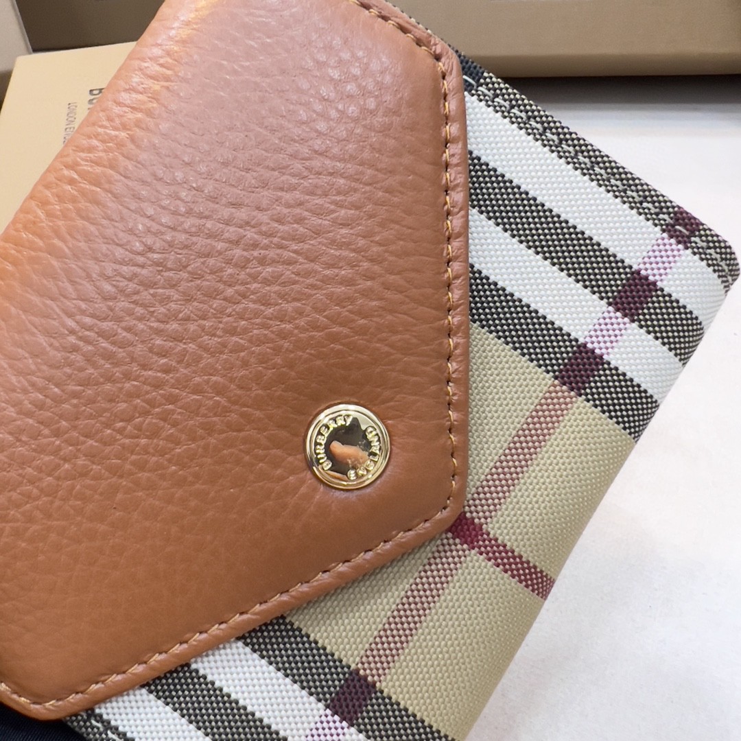 BURBERRY バーバリー 新作通販 短財布/三つ折り財布 2204PLJ85-1186-1