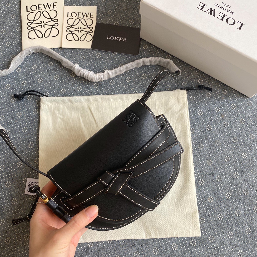 LOEWE ロエベ 超美品 15 MINI ショルダーバッグ