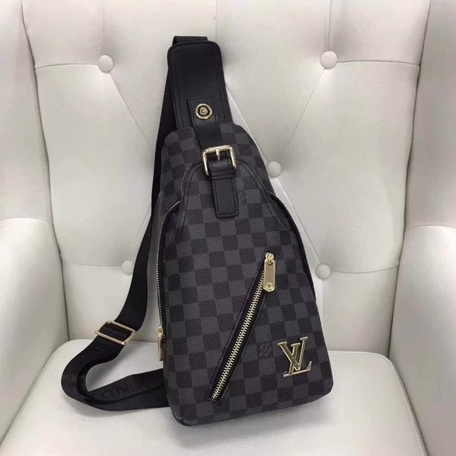 ルイヴィトン 新品 ウェストバッグ チェストパック 2203