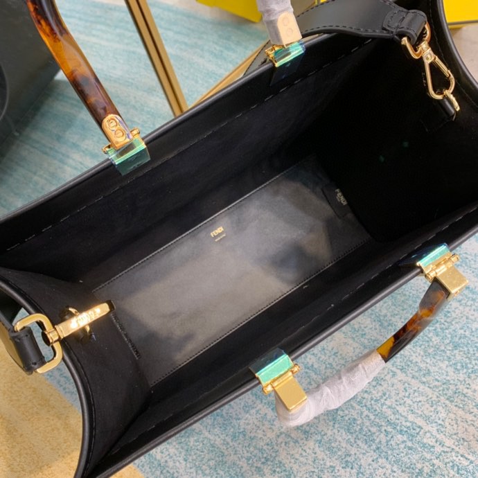 FENDI フェンディ 超美品 36 2WAY ハンドバッグ 2203