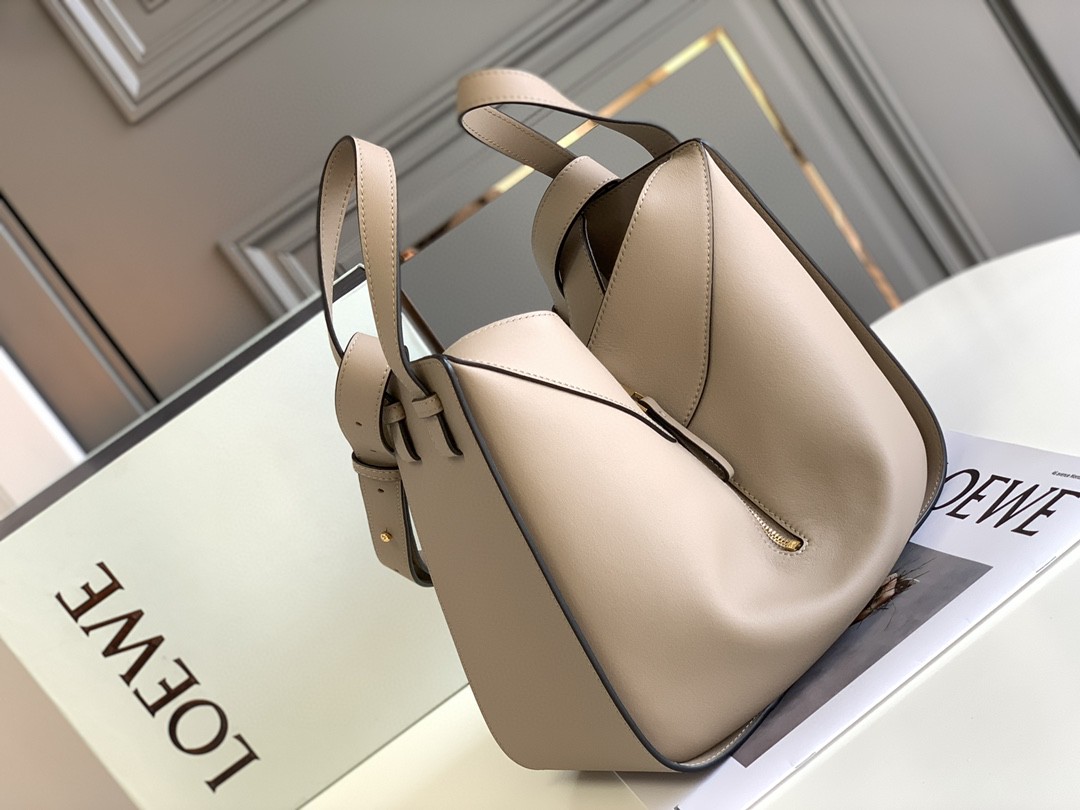 LOEWE ロエベ 超美品 29 2WAY ショルダーバッグ 2203