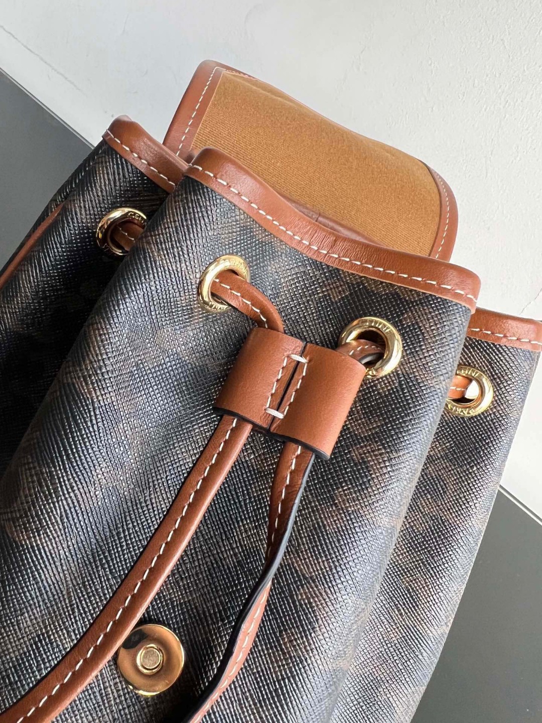 セリーヌ CELINE 2022新品 MINI 後背包 リュック