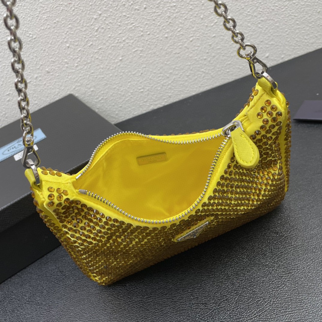 新作通販 PRADA プラダ 22 ショルダーバッグ 2203