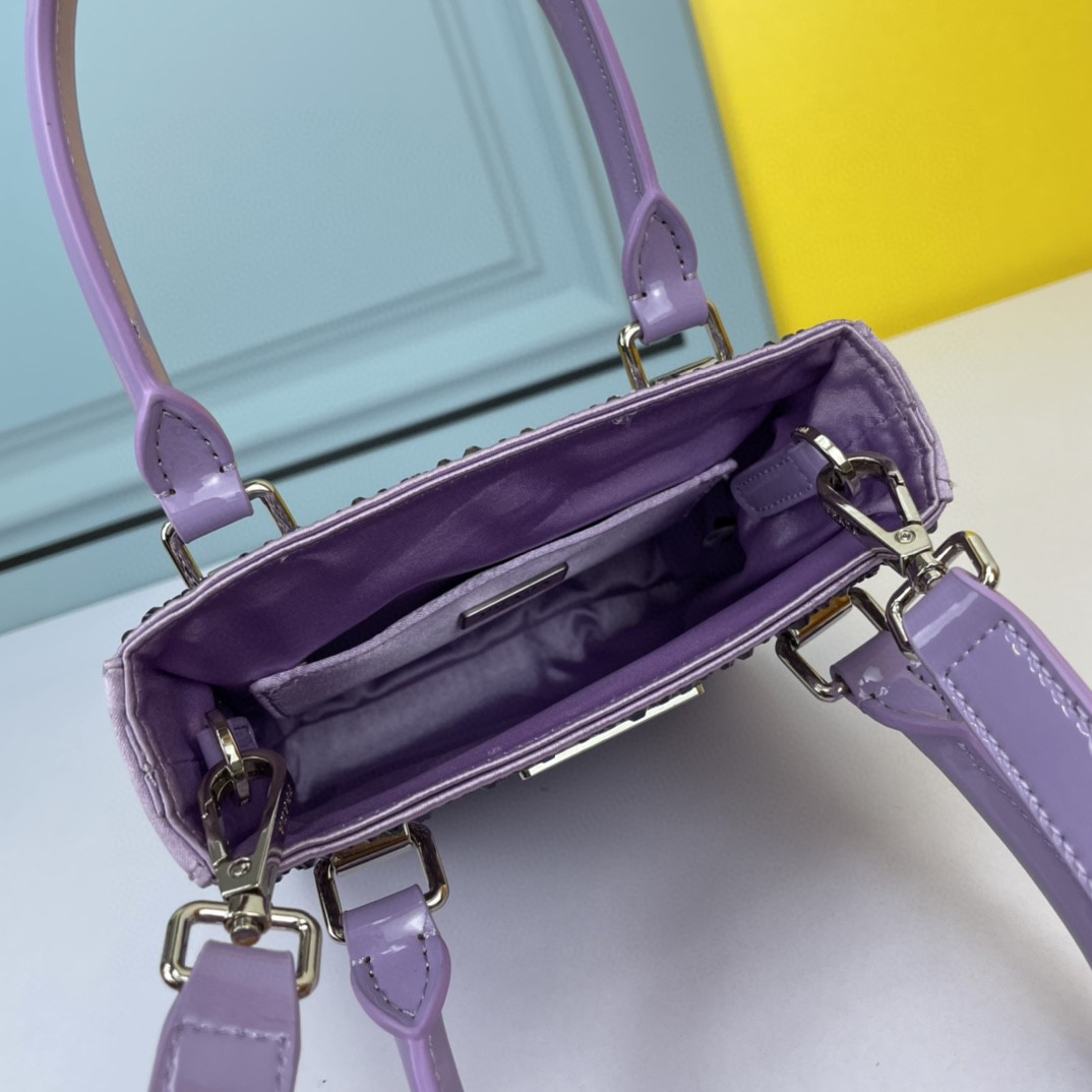 新作通販 PRADA プラダ ポシェット ショルダーバッグ