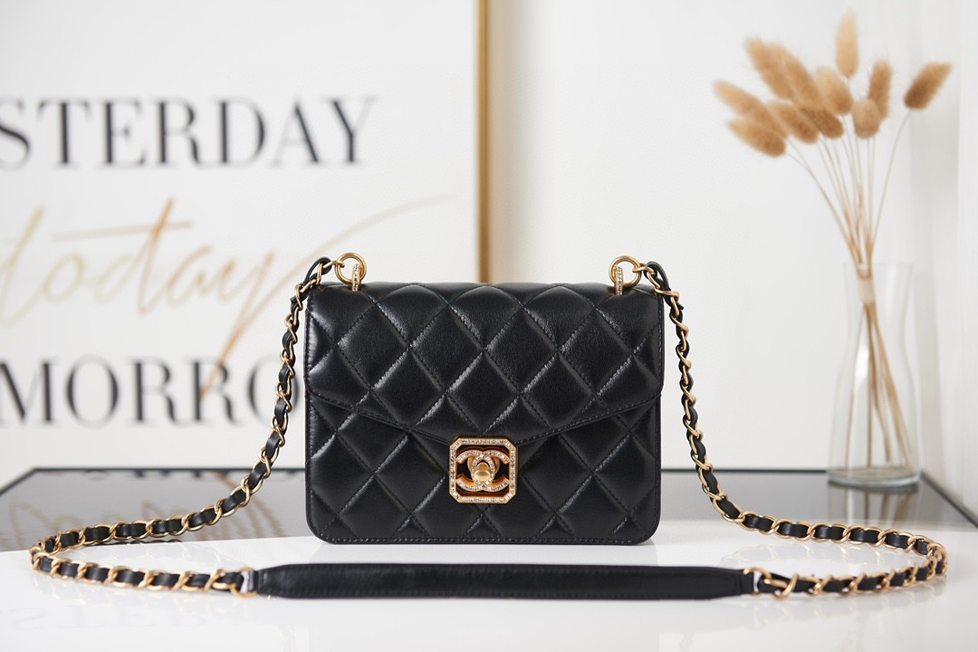 CHANEL シャネル 完美品質 19 チェーンショルダーバッグ2111