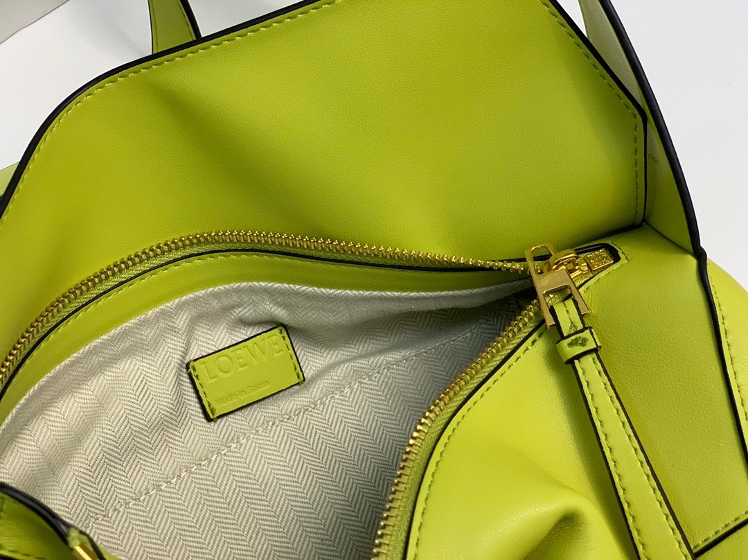 LOEWE ロエベ 超美品 30 肩掛け ハンドバッグ